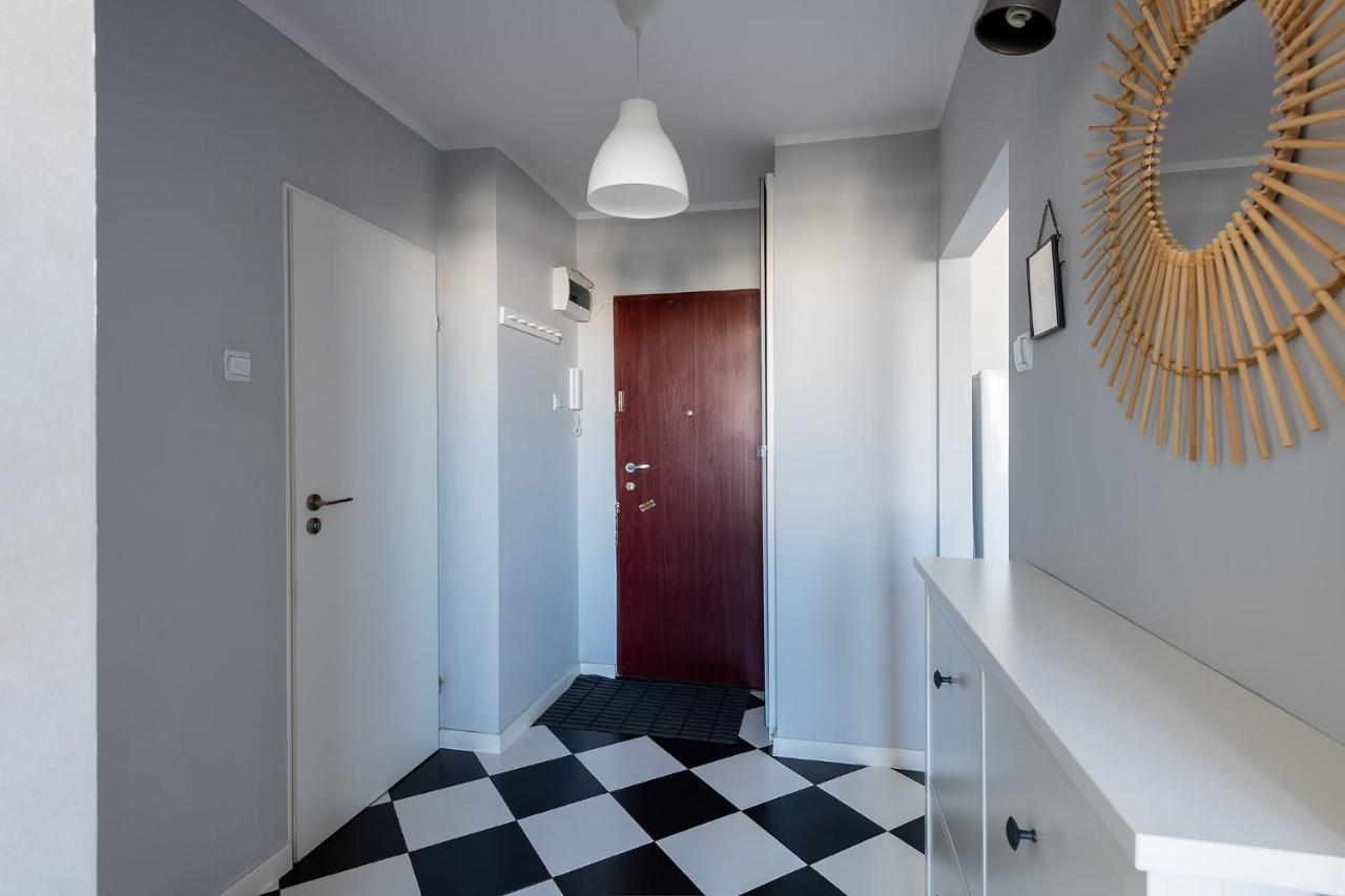 Maklakiewicza 17 - 700M Od Szpitala Mswia - 4Km Do Lotniska Chopina - Maly Balkon - Piekny Widok Na Centrum Warszawy 华沙 外观 照片